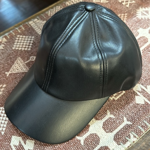 lele sadoughi faux leather baseball cap - Picture 2 of 4